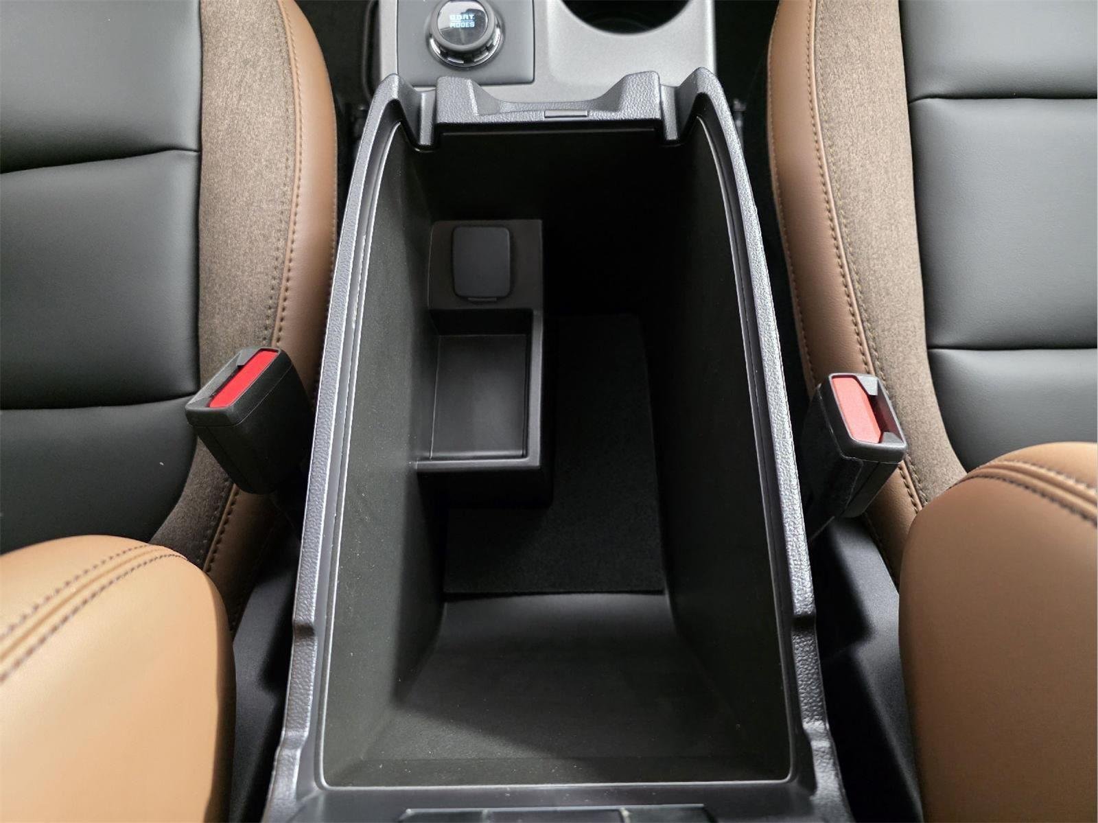 Used 2025 Carbonized Gray Metallic Ford Outer Banks image 35