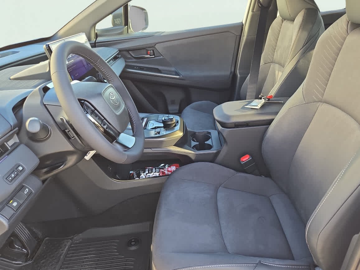 New 2026 Wind Chill Pearl Toyota XSE image 9