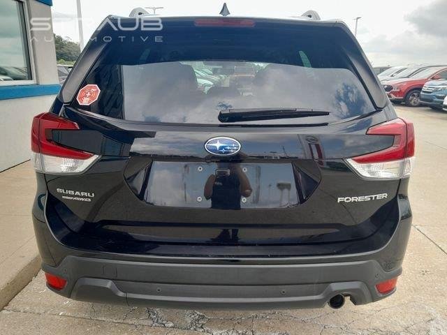 Used 2023 Crystal Black Silica Subaru Limited image 6