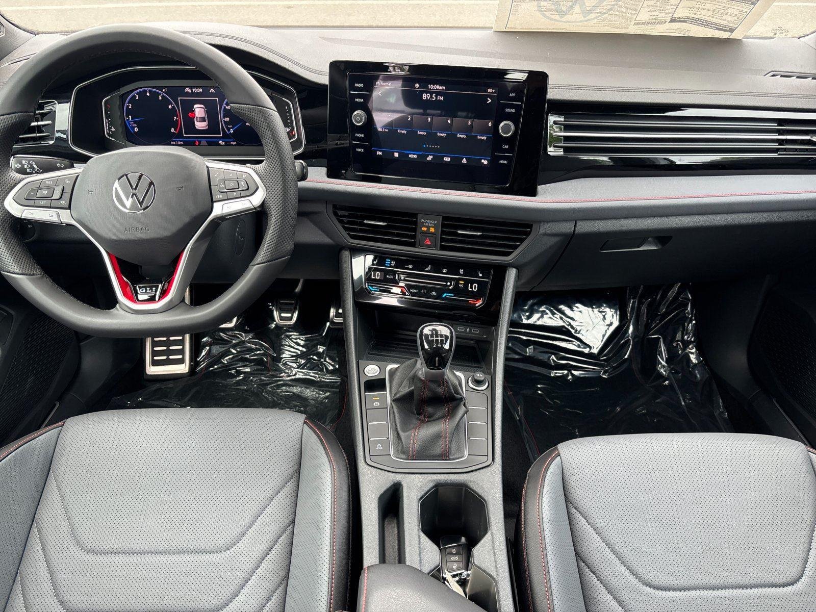 New 2026 Monument Gray w/Deep Black Roof Volkswagen Autobahn image 34