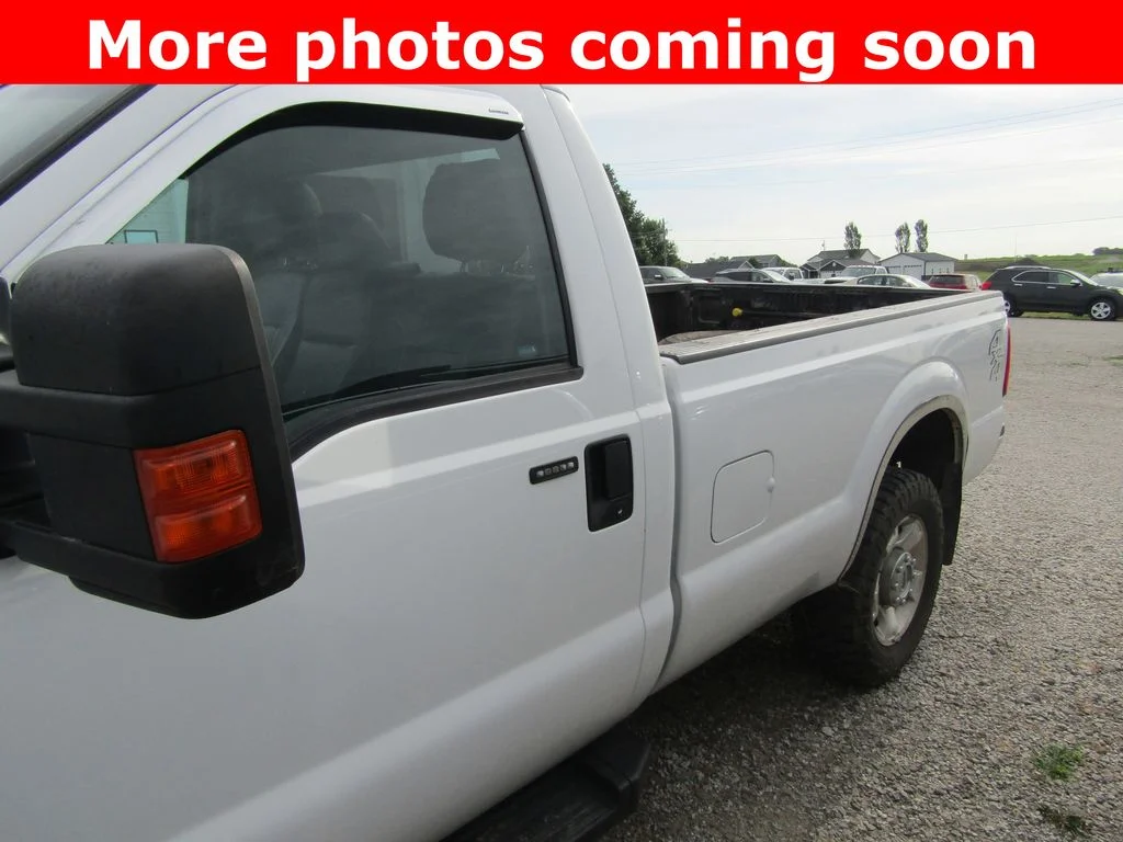 Used 2015 Oxford White Ford XLT image 2