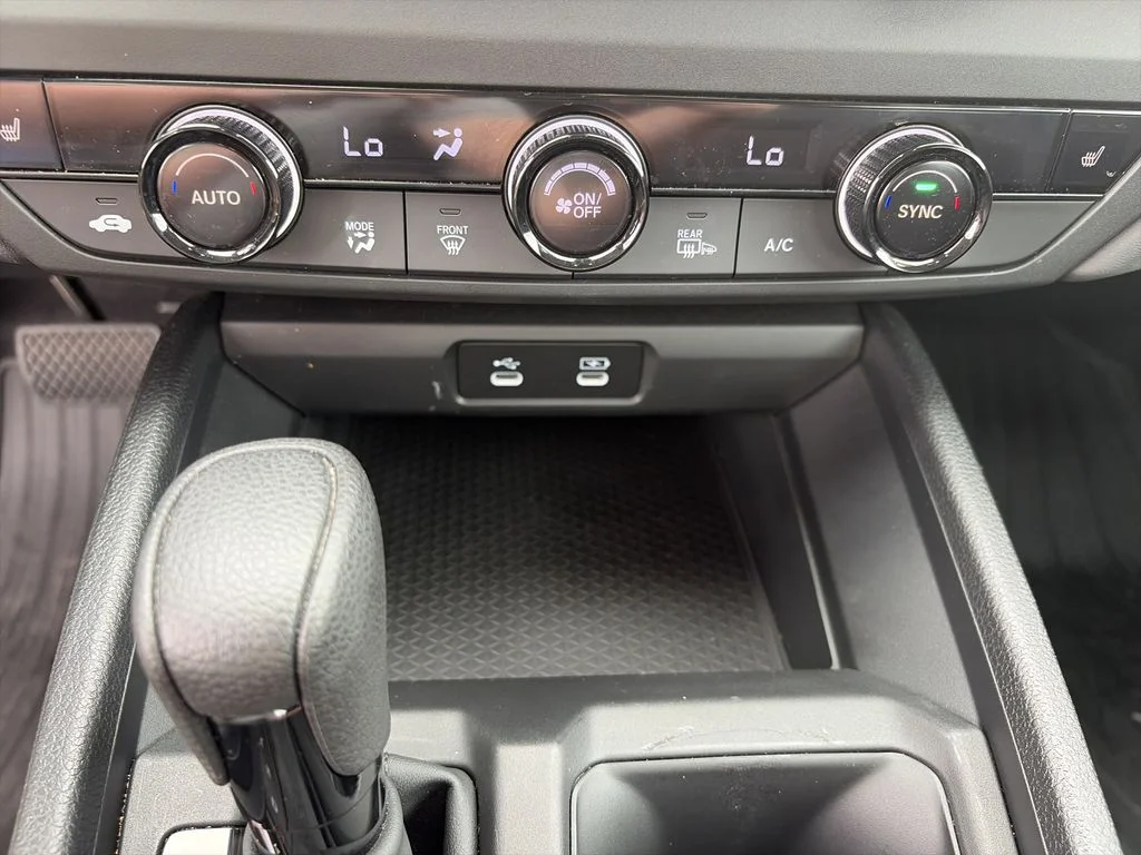 Used 2024  Honda EX image 23