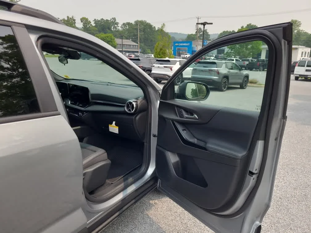 New 2027 Sterling Gray Metallic Chevrolet LT image 11