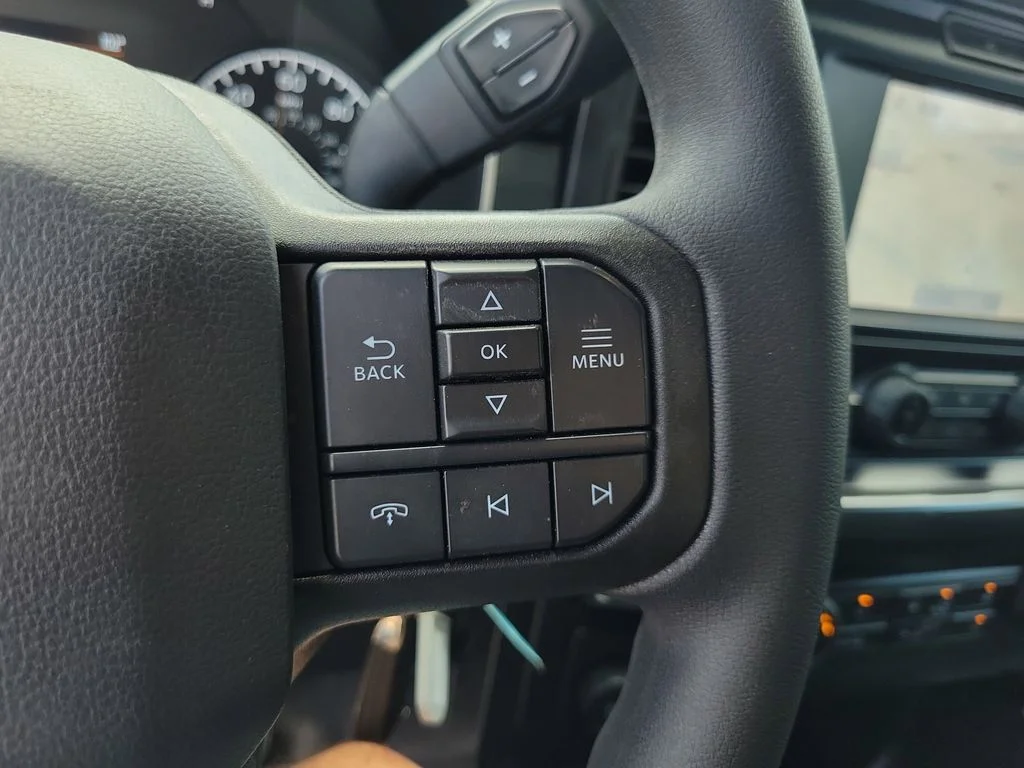 Used 2023 Oxford White Ford XL image 19