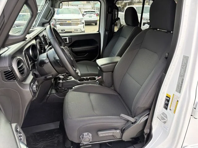 Used 2022 White Jeep Unlimited Sport S image 13