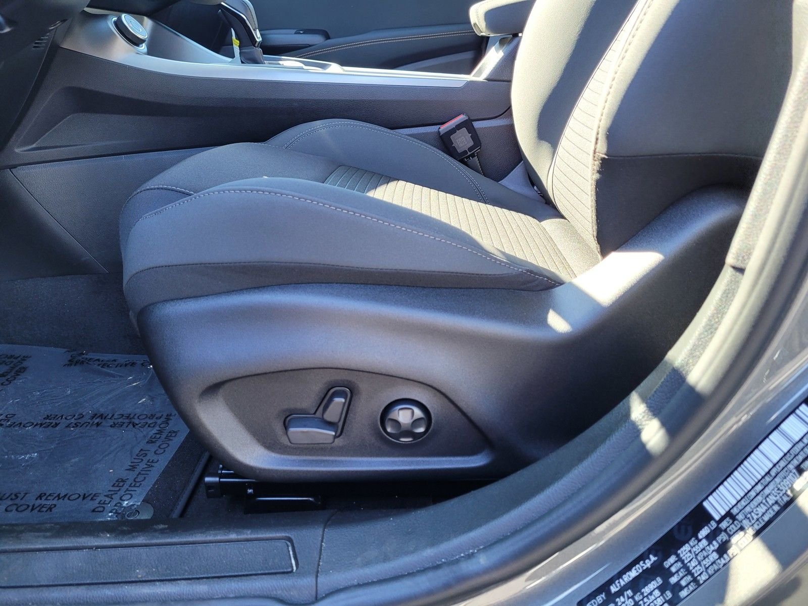 2025 Alfa Romeo Tonale Base - Photo 10