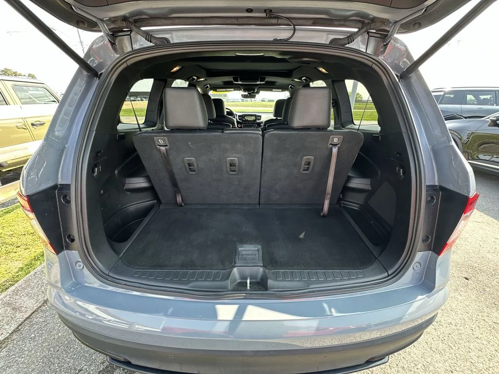 Used 2022 Blue Honda Black Edition image 24