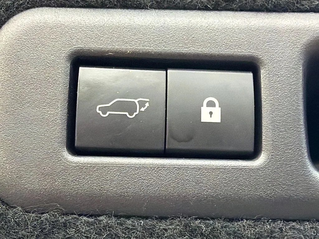 Used 2020 Black Lexus 350 F Sport image 13
