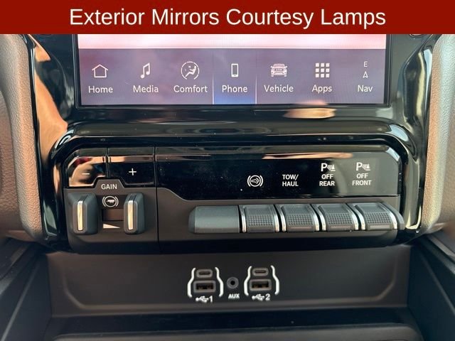 New 2026 Bright White Clear-Coat Exterior Paint RAM Laramie image 27