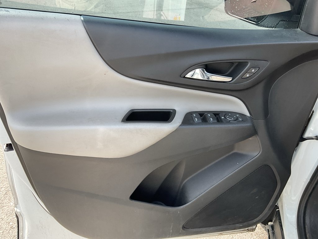 Used 2021 Summit White Chevrolet LS image 14