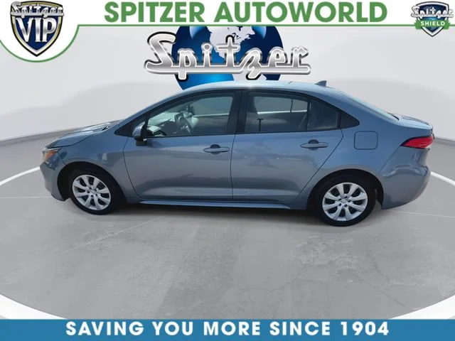 Used 2021  Toyota LE image 6