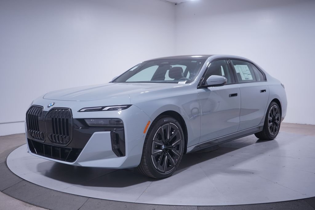 2026 BMW 7 Series 740i Sedan's photo