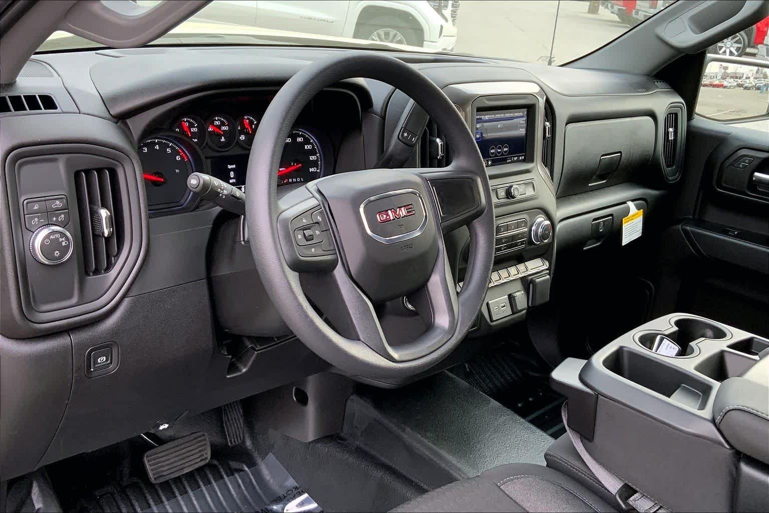 2026 GMC Sierra 1500 Pro - Photo 8