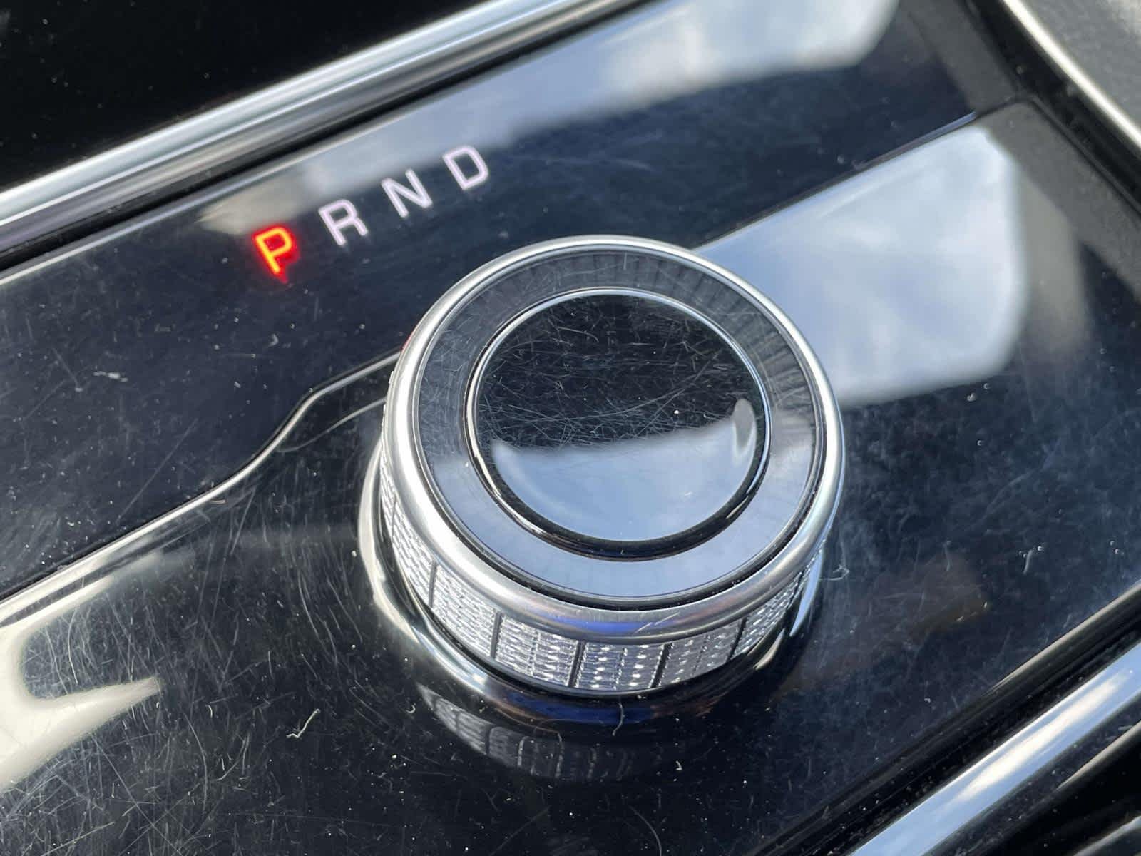 Used 2023 Whi/white Jeep Altitude image 28