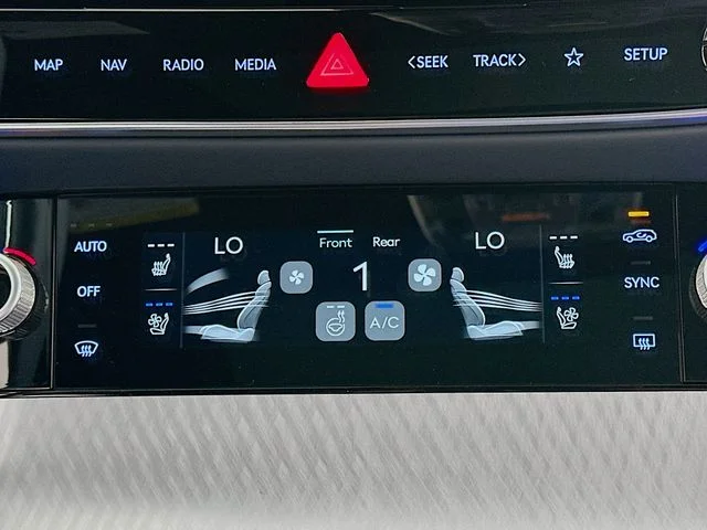 New 2026 Silver Genesis 2.5T Sport Prestige image 19