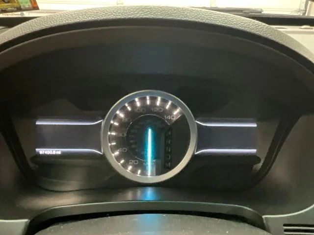 Used 2015 Silver Ford XLT image 9