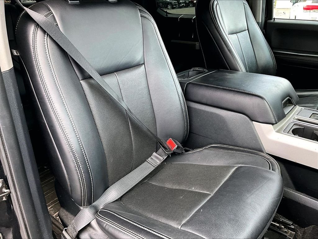 Used 2019 Agate Black Metallic Ford Lariat image 11