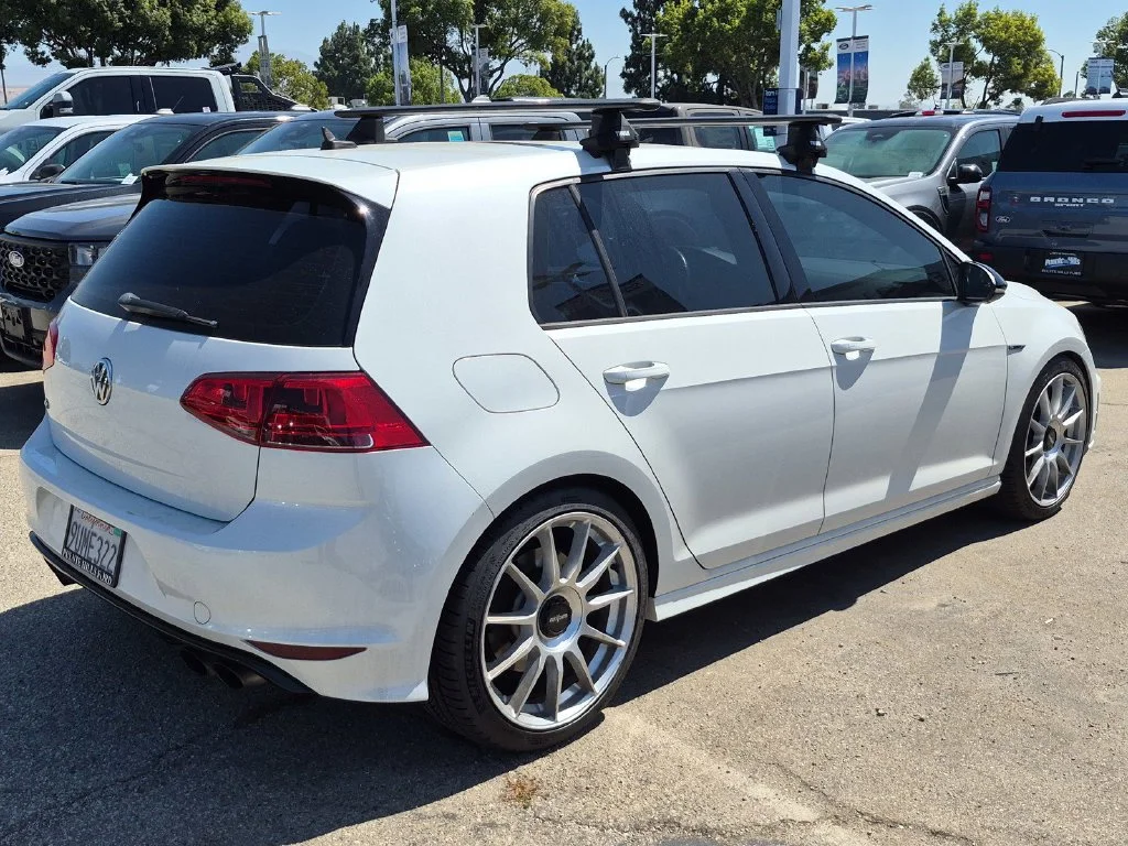 Used 2016 White Volkswagen  image 6
