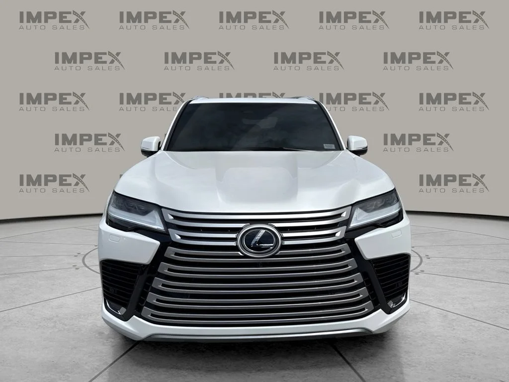 Used 2025 White Lexus 600 Luxury image 8