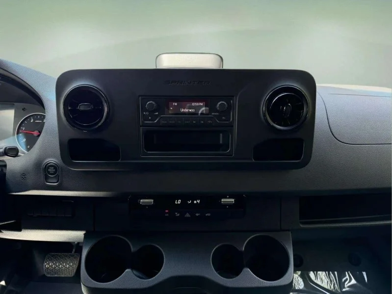Used 2025 WHITE Mercedes-Benz  image 13