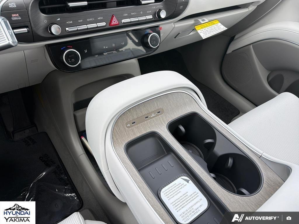 New 2026 Titan Charcoal Pearl Hyundai SEL AWD image 18
