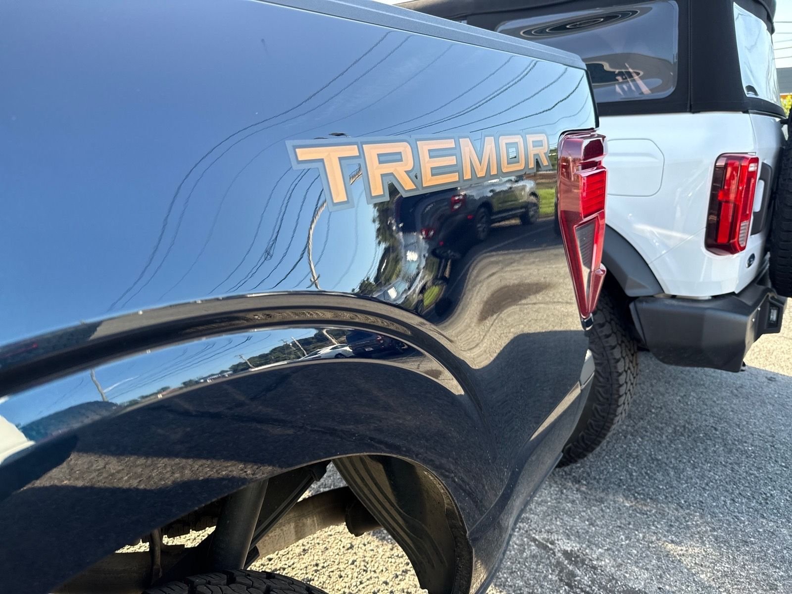 Used 2025 Blue Metallic Ford Tremor image 9