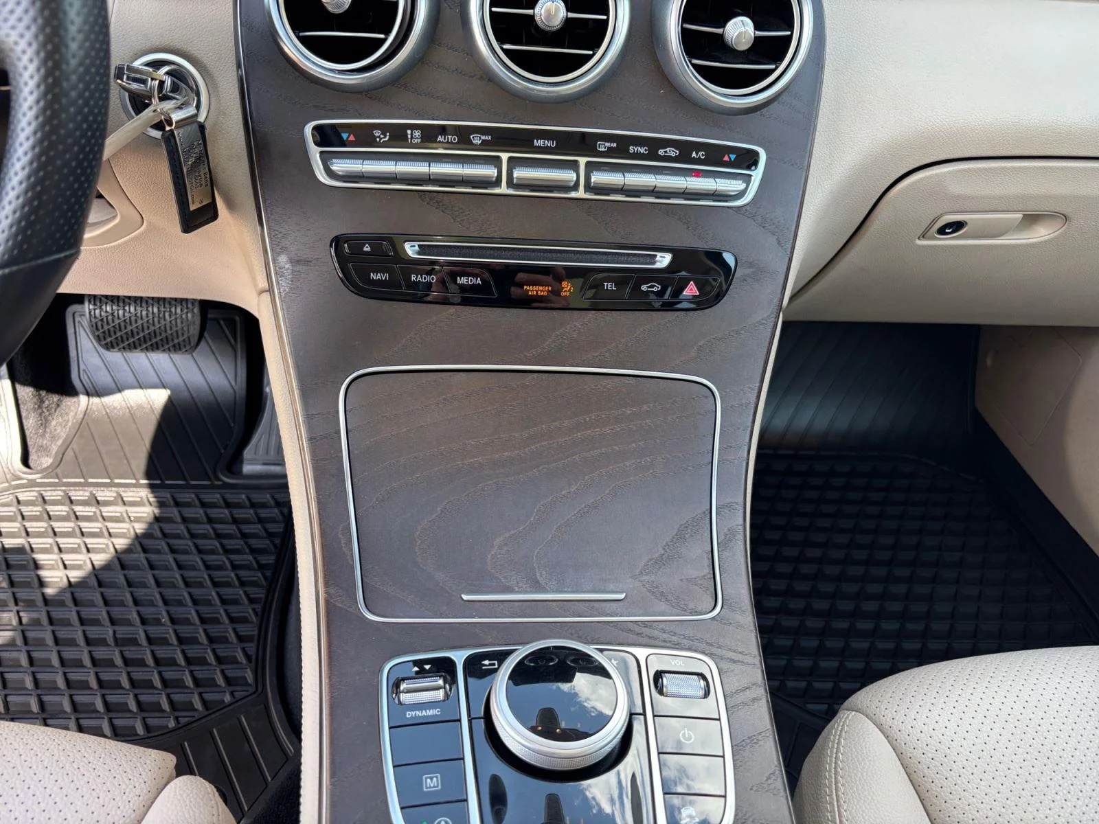 Used 2019 Black Mercedes-Benz GLC 300 image 12