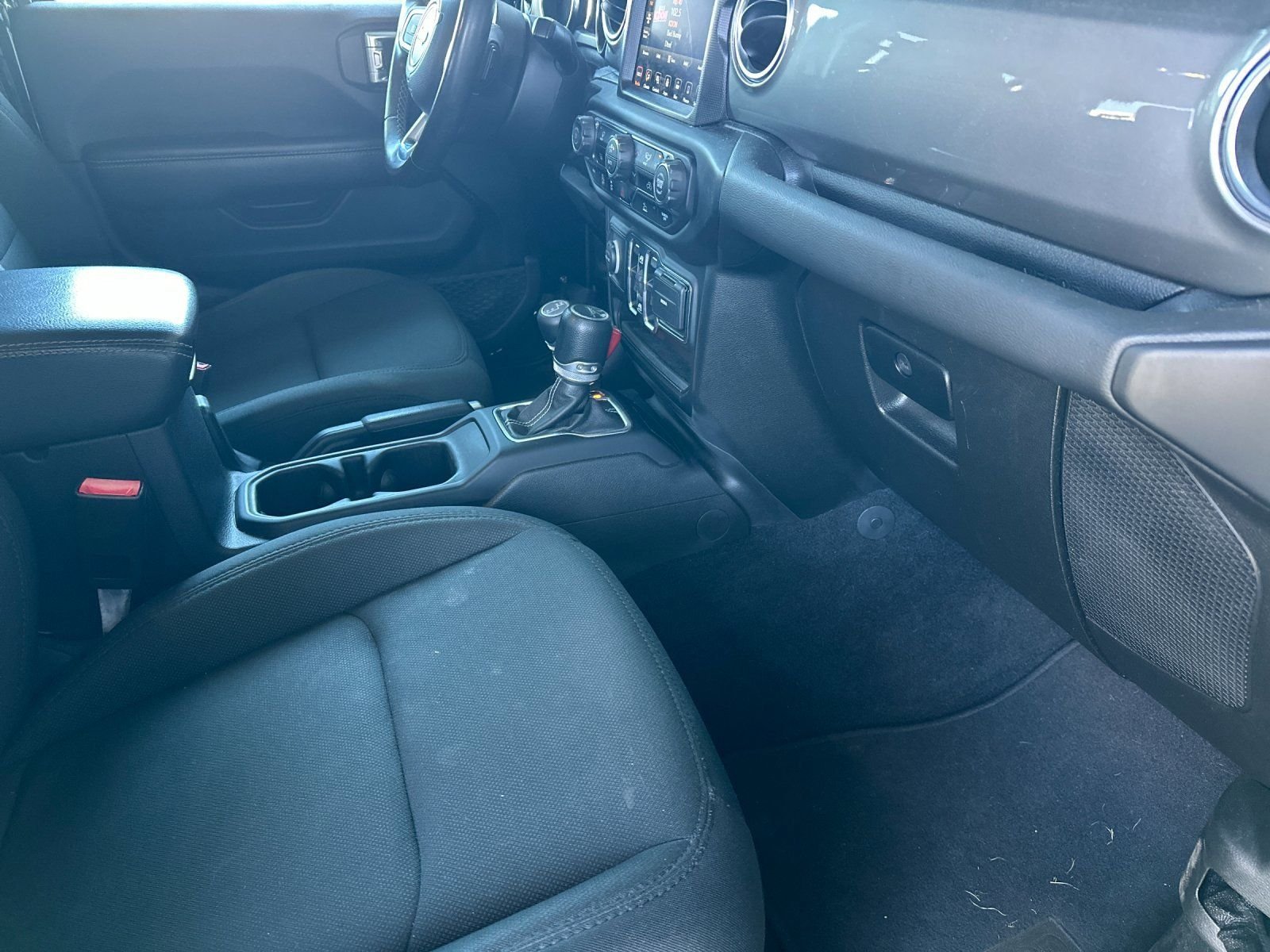 2021 Jeep Gladiator Overland - Photo 15