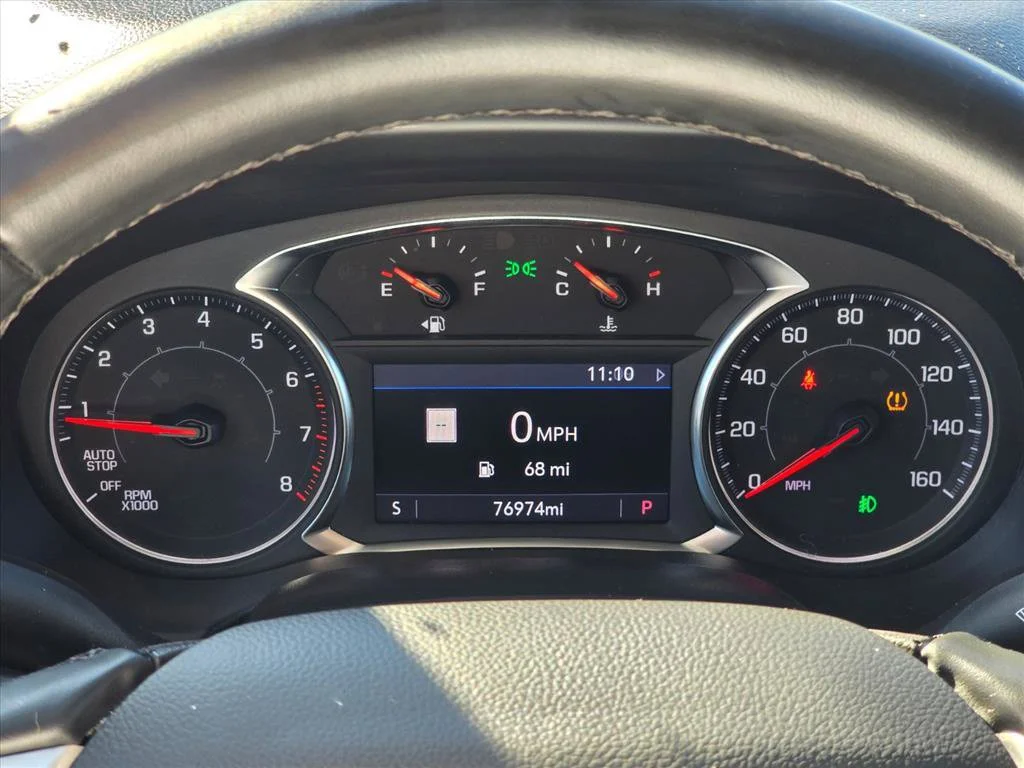 Used 2023 SUMMIT WHITE GMC SLT image 10