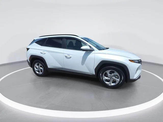 Used 2022 Gray Hyundai SEL image 2