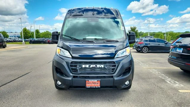 New 2026 Black Clear-Coat Exterior Paint RAM High Roof image 3