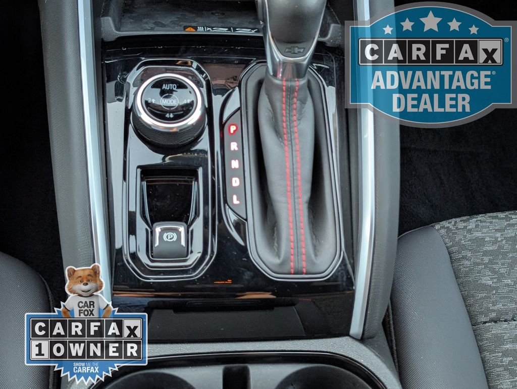 Used 2025 Gray Chevrolet Z71 image 13