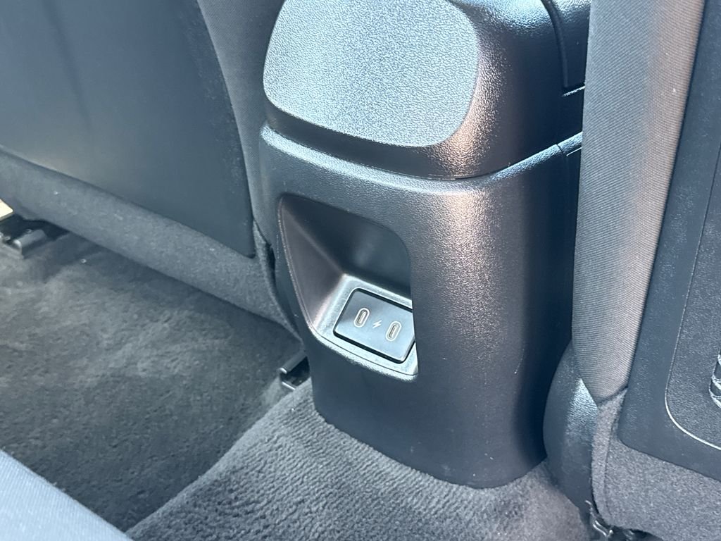 Used 2025 Gray Hyundai SEL Convenience image 15