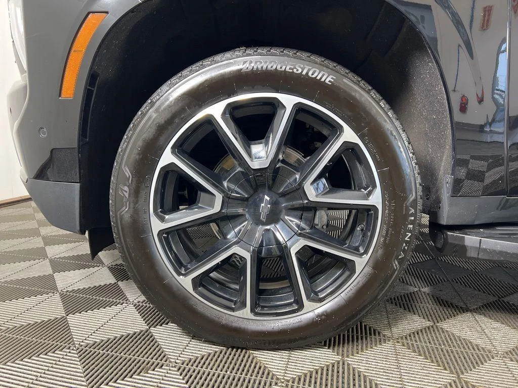 Used 2025 Black Chevrolet RST image 36