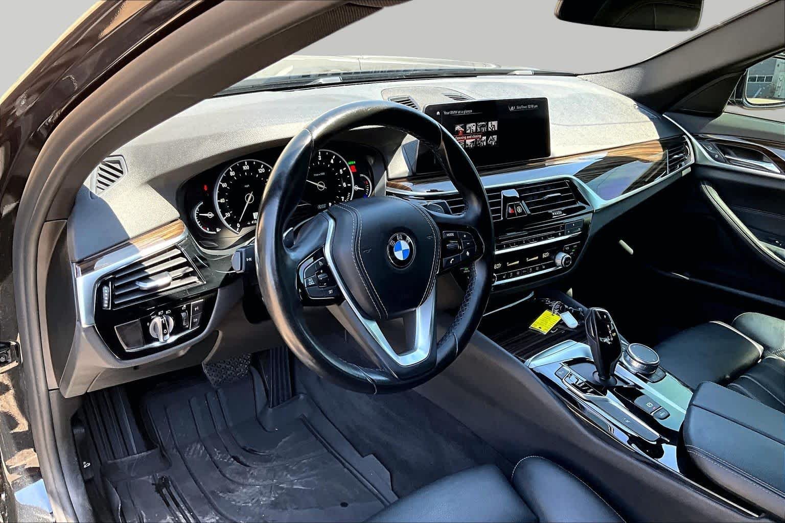 Used 2019 Black Sapphire Metallic BMW 530i image 18