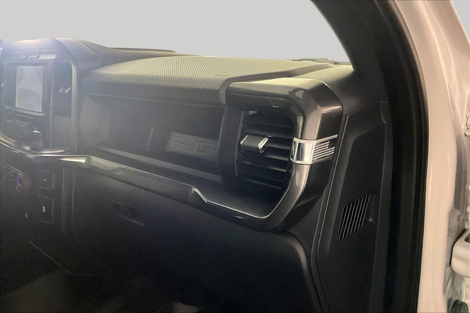 Used 2023 Oxford White Ford XL image 17