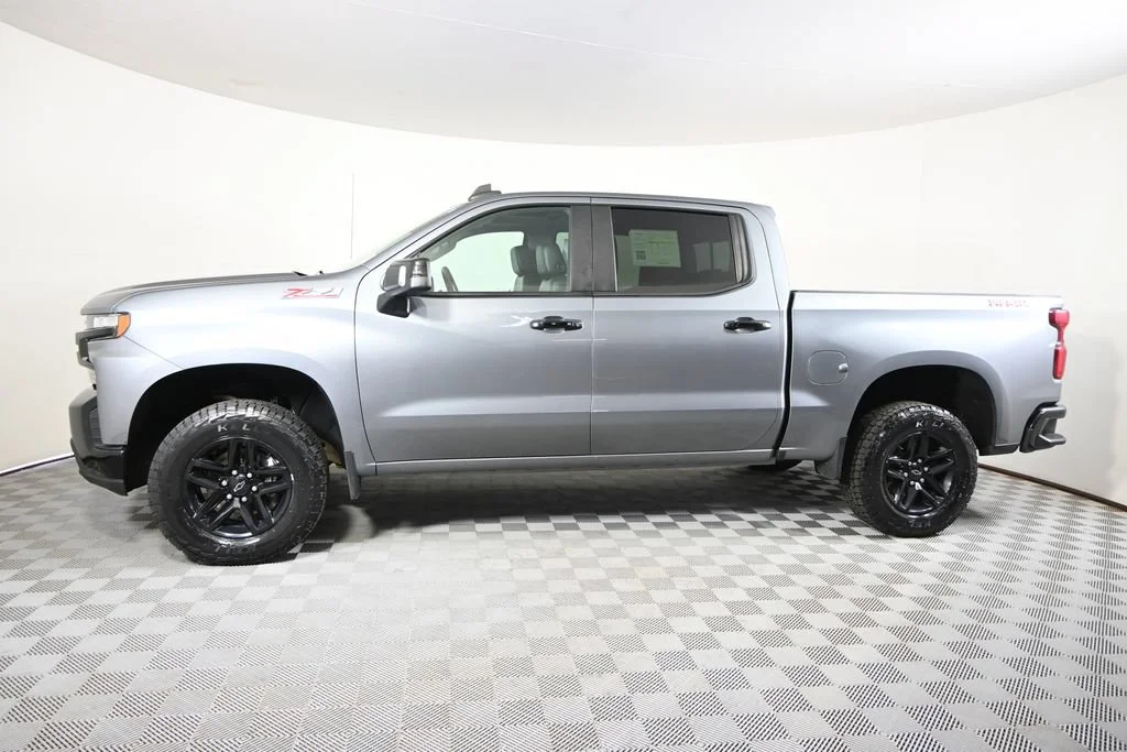 Used 2020 Chevrolet Silverado 1500 LT Trail Boss with VIN 3GCPYFELXLG372006 for sale in Forest Lake, Minnesota
