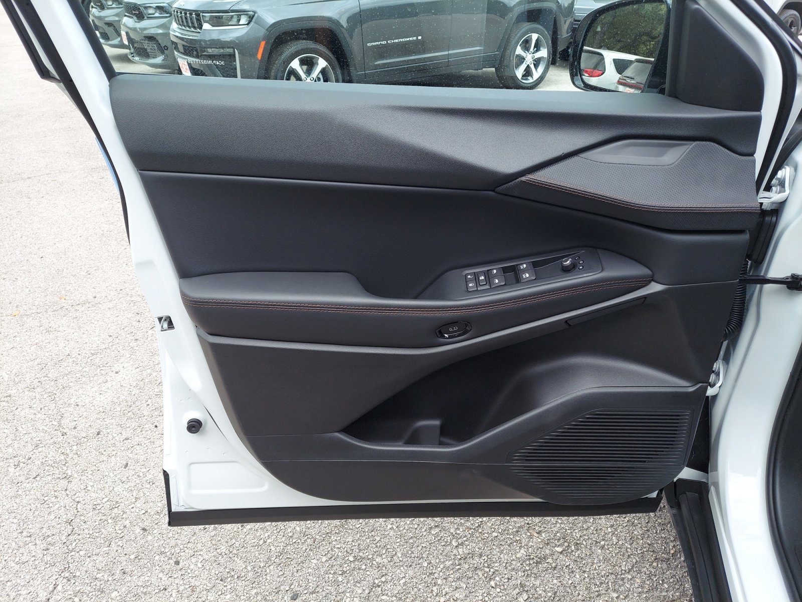 New 2026 Bright White Clearcoat Jeep Limited image 28