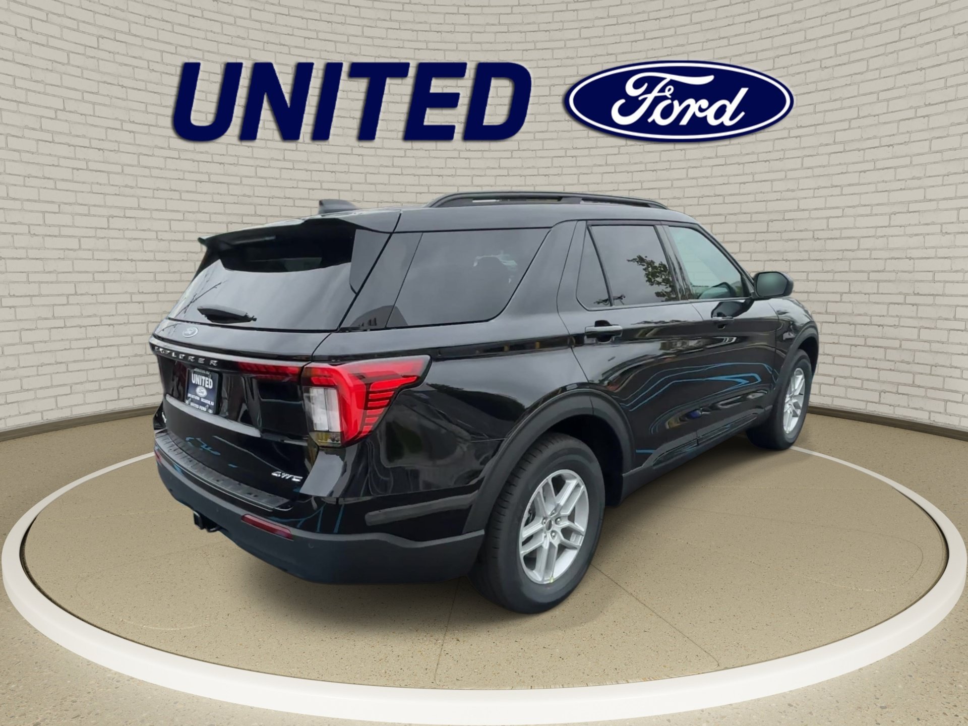 New 2026 Agate Black Metallic Ford Active image 8