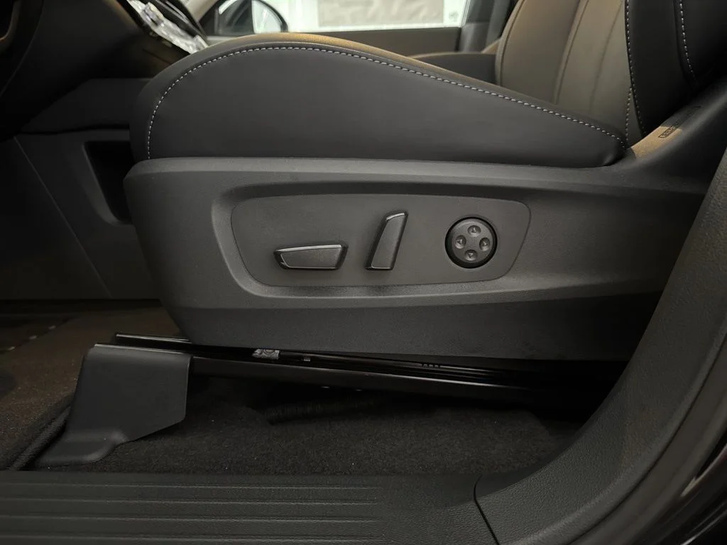 Certified Used 2026 Mineral INFINITI LUXE image 15