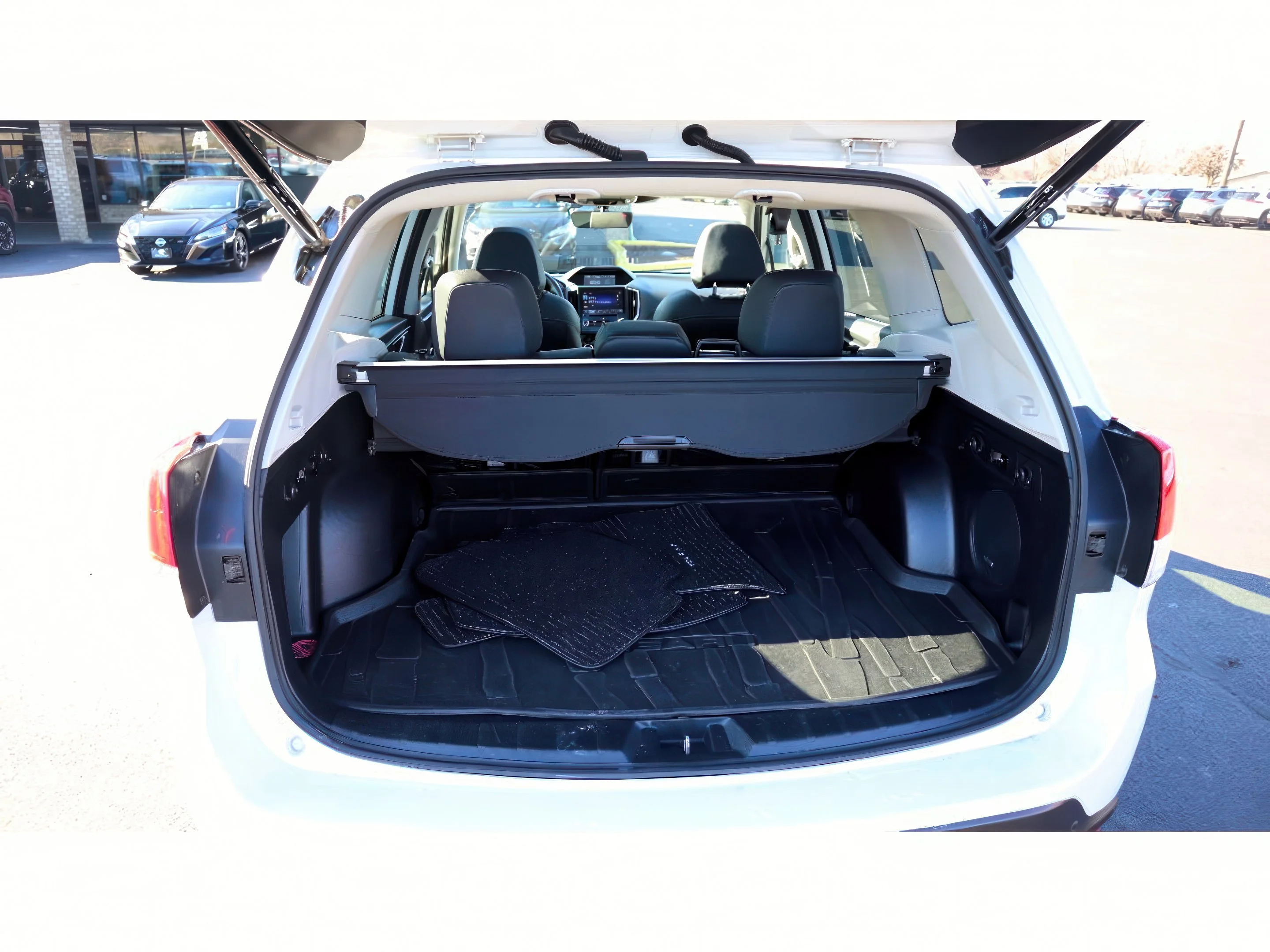 2022 Subaru Forester Touring - Photo 9