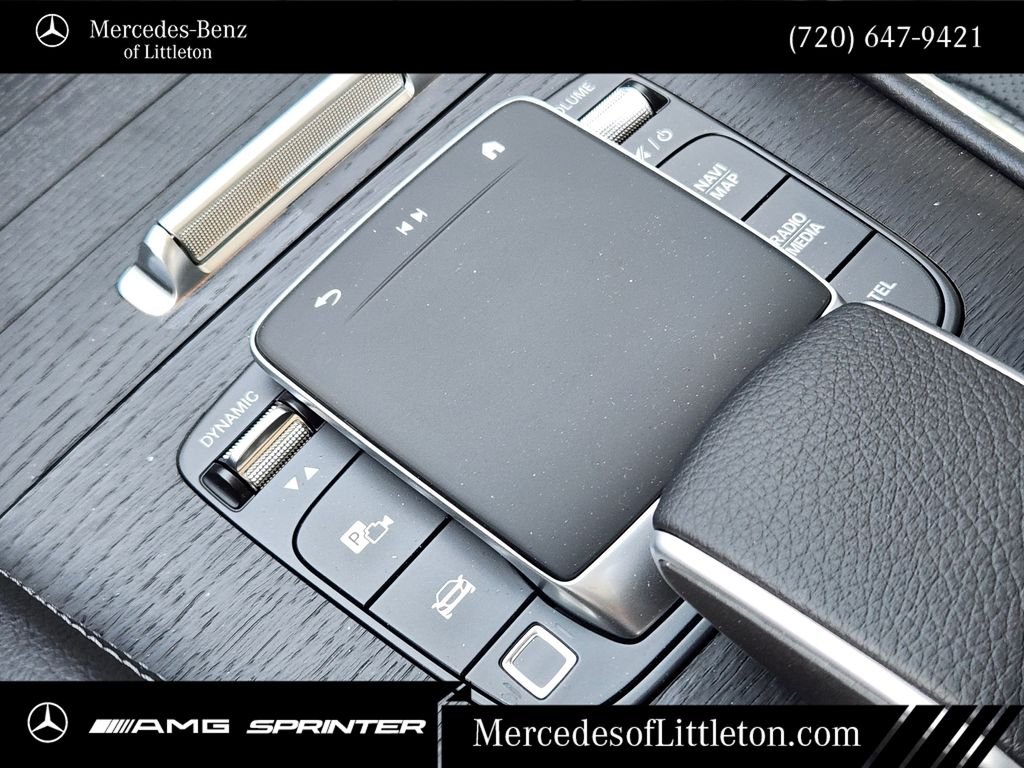 New 2026 MANUFAKTUR Moonlight White Metallic Mercedes-Benz GLE 450 image 21