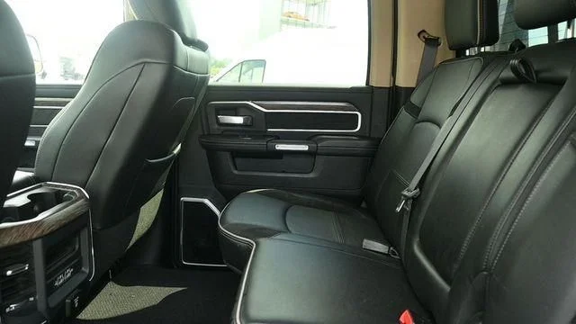 Certified Used 2019 Diamond Black Ram Laramie image 11