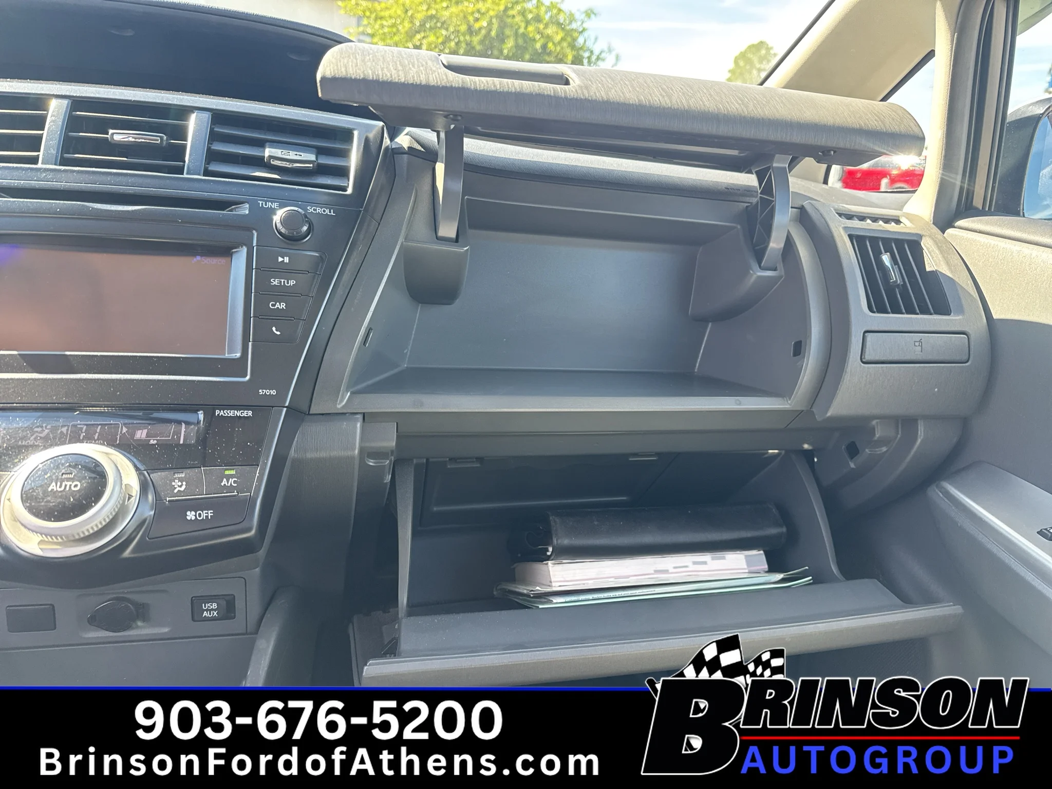 Used 2013 Blizzard Pearl Toyota Two image 24