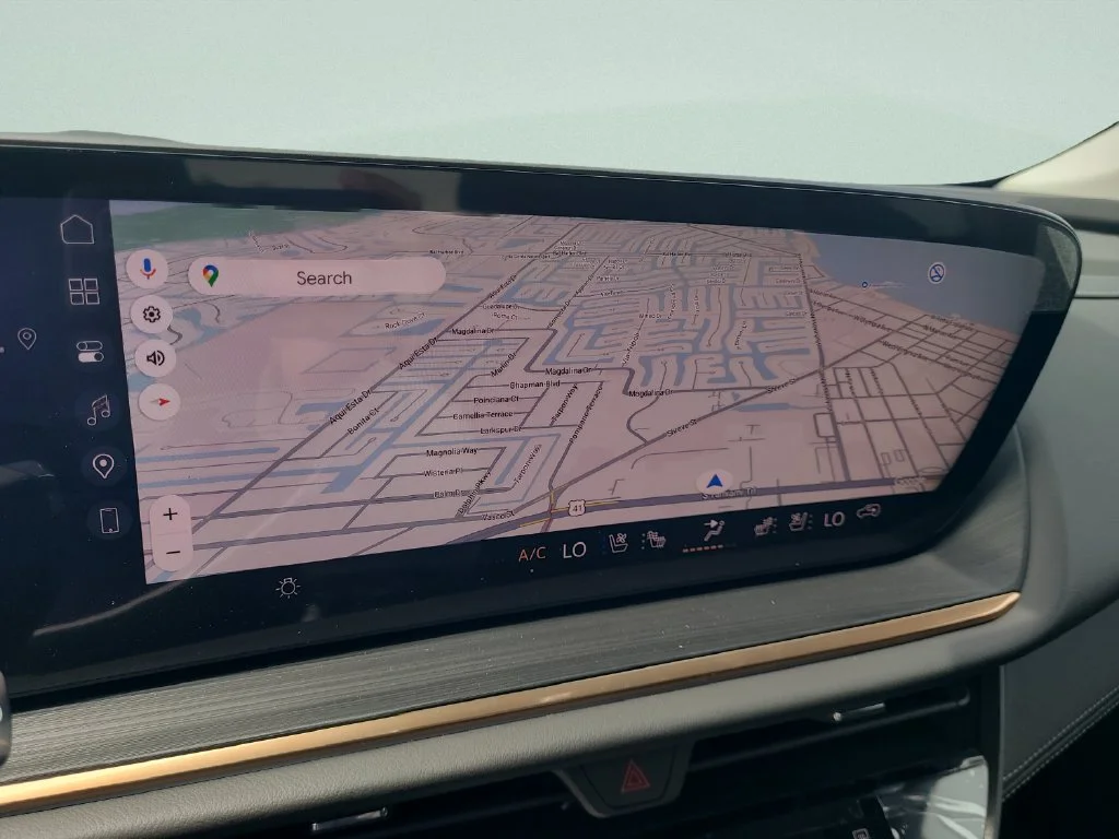 New 2026 Iridescent White Tricoat Buick Avenir image 18