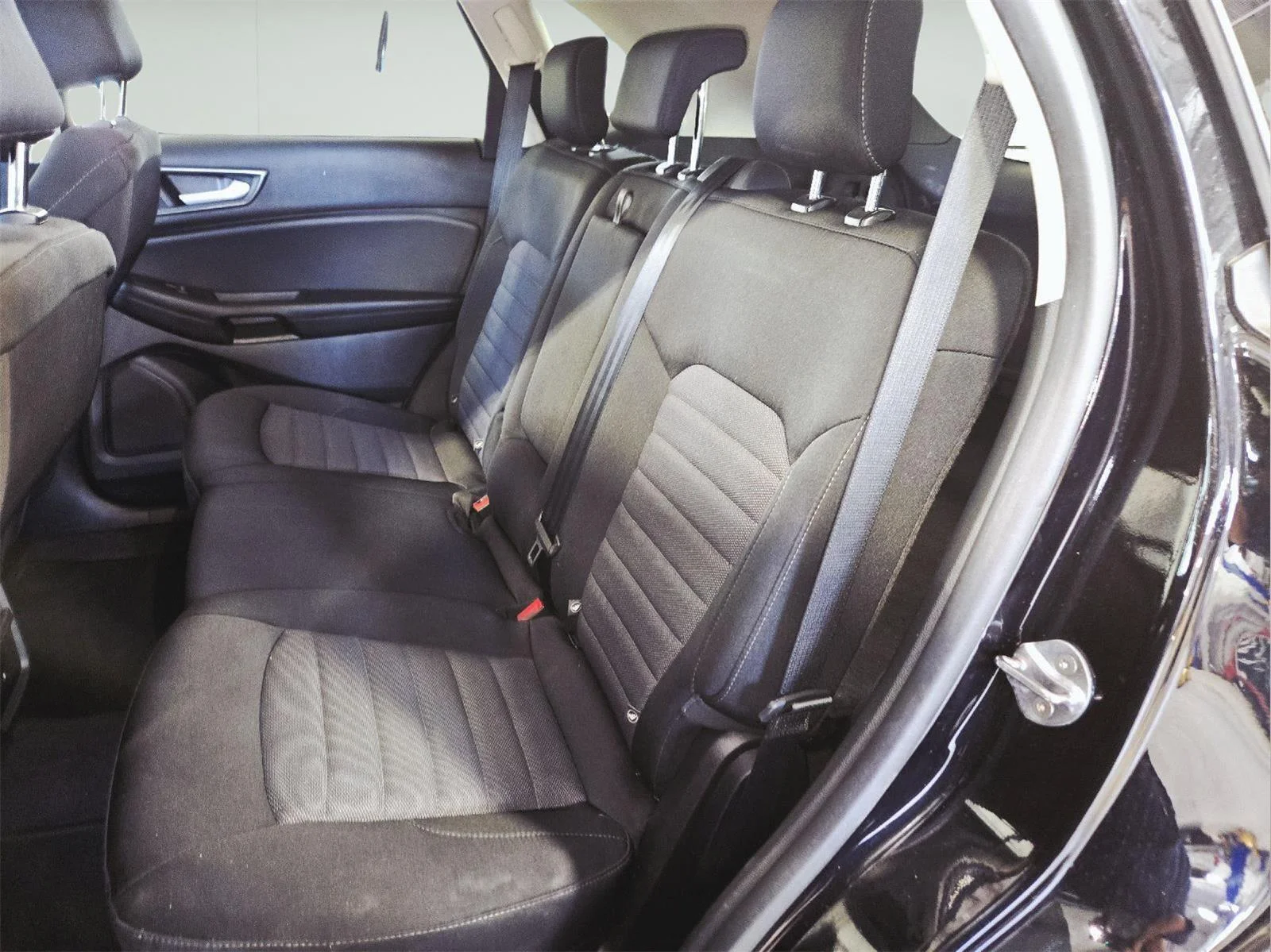 Used 2024 Agate Black Ford SE image 19