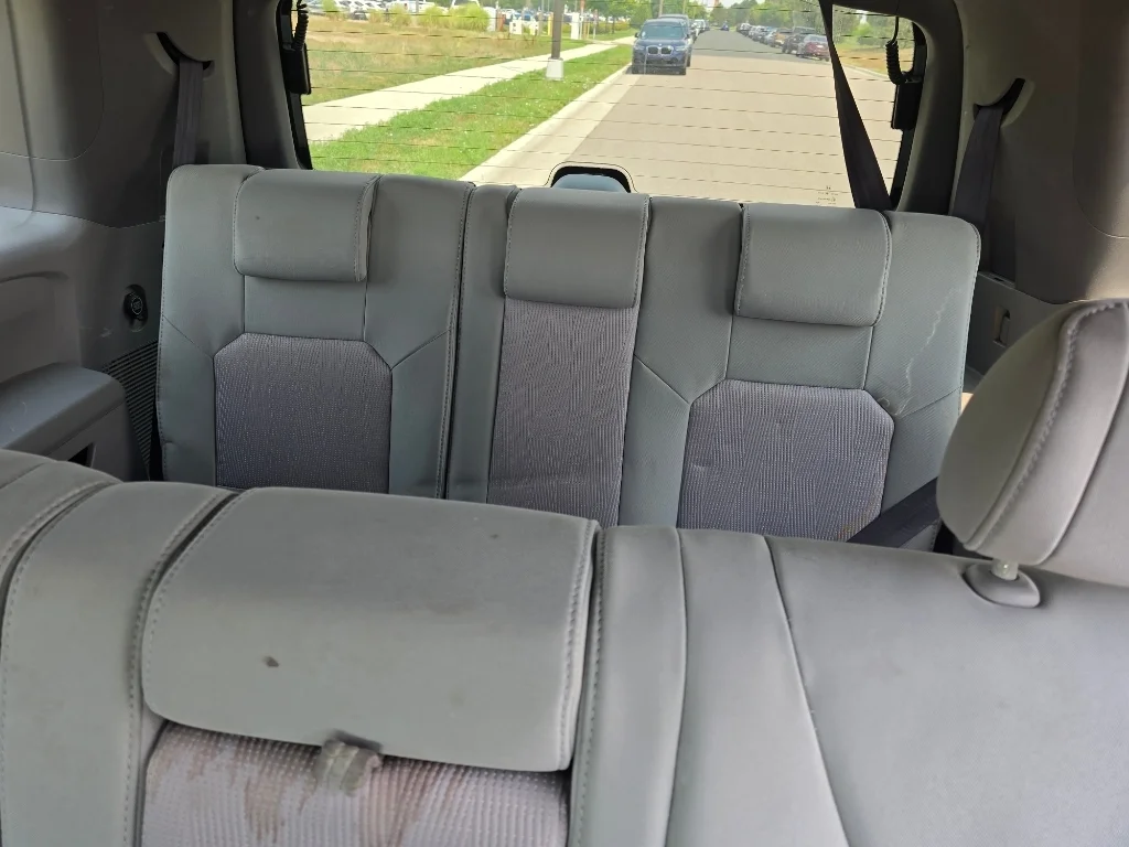 Used 2009 White Honda EX image 29