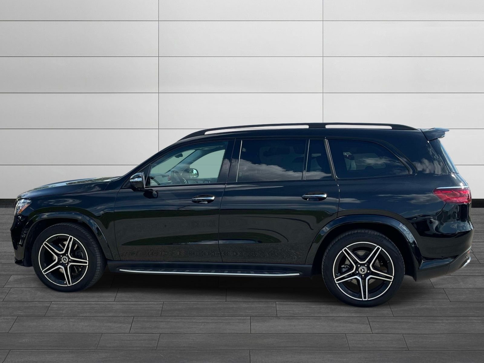 Used 2026 Obsidian Black Metallic Mercedes-Benz GLS 450 image 6