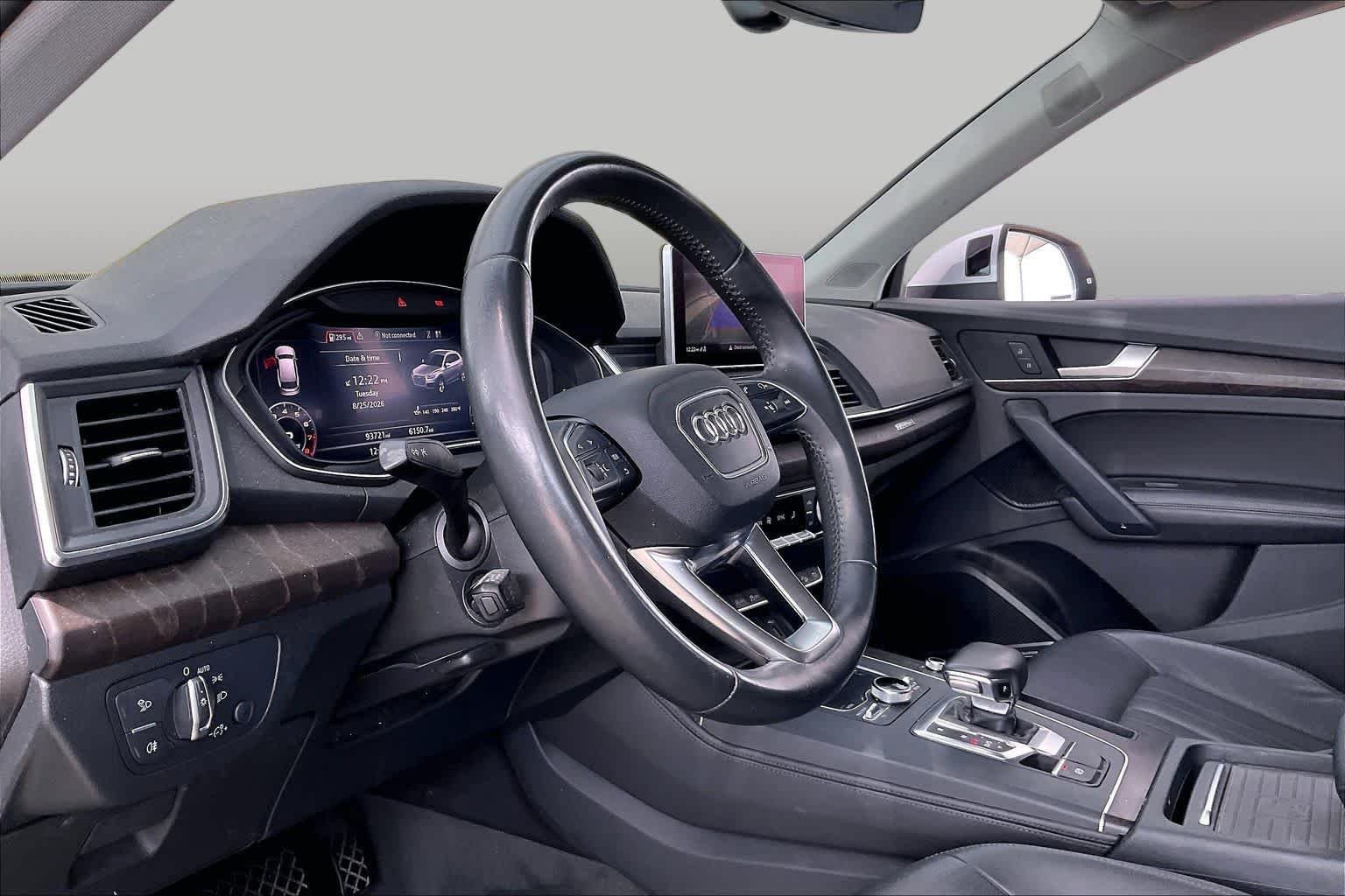 Used 2019 Florett Silver Metallic Audi Premium Plus image 18