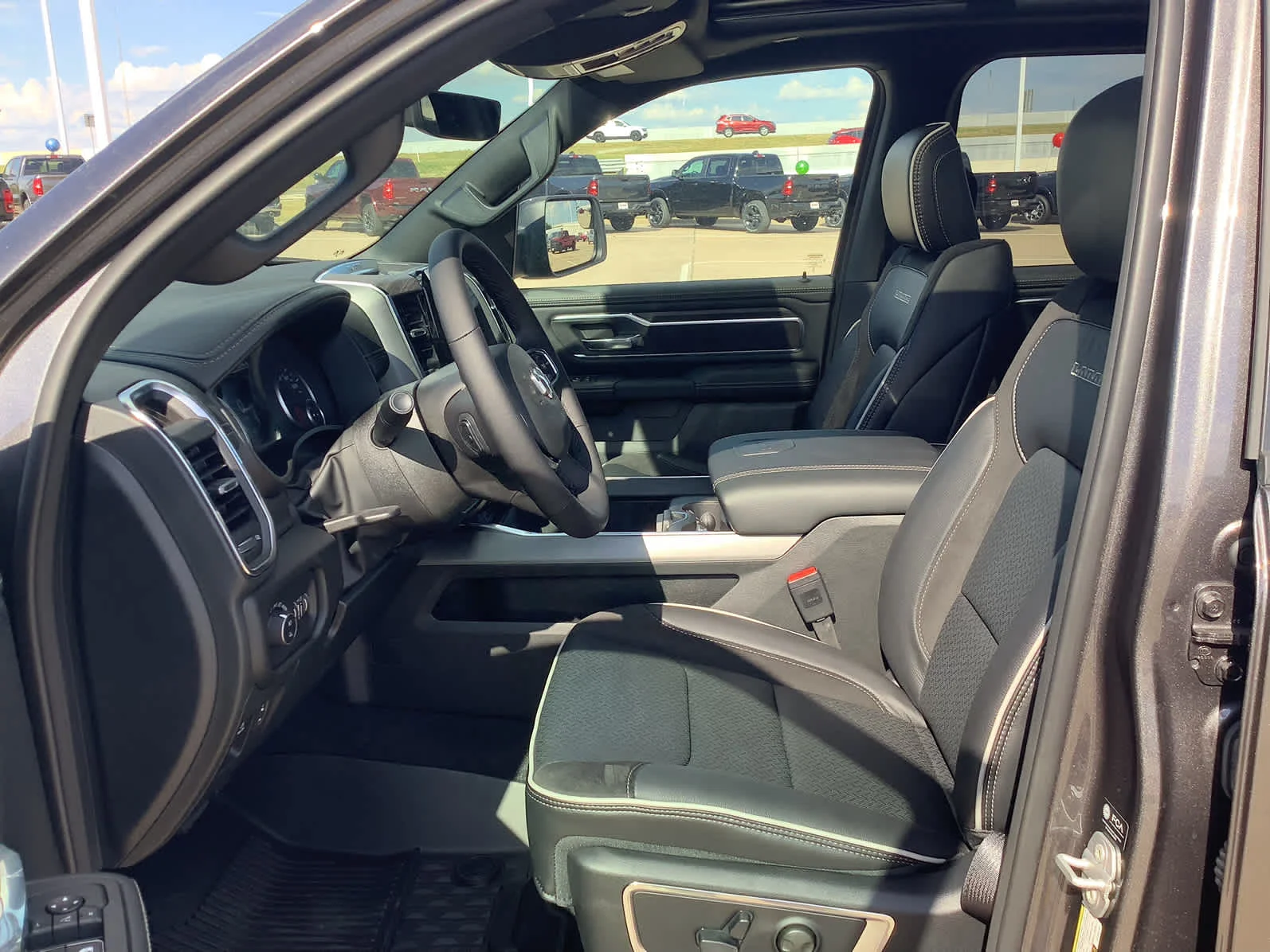 2026 RAM 1500 Laramie - Photo 11